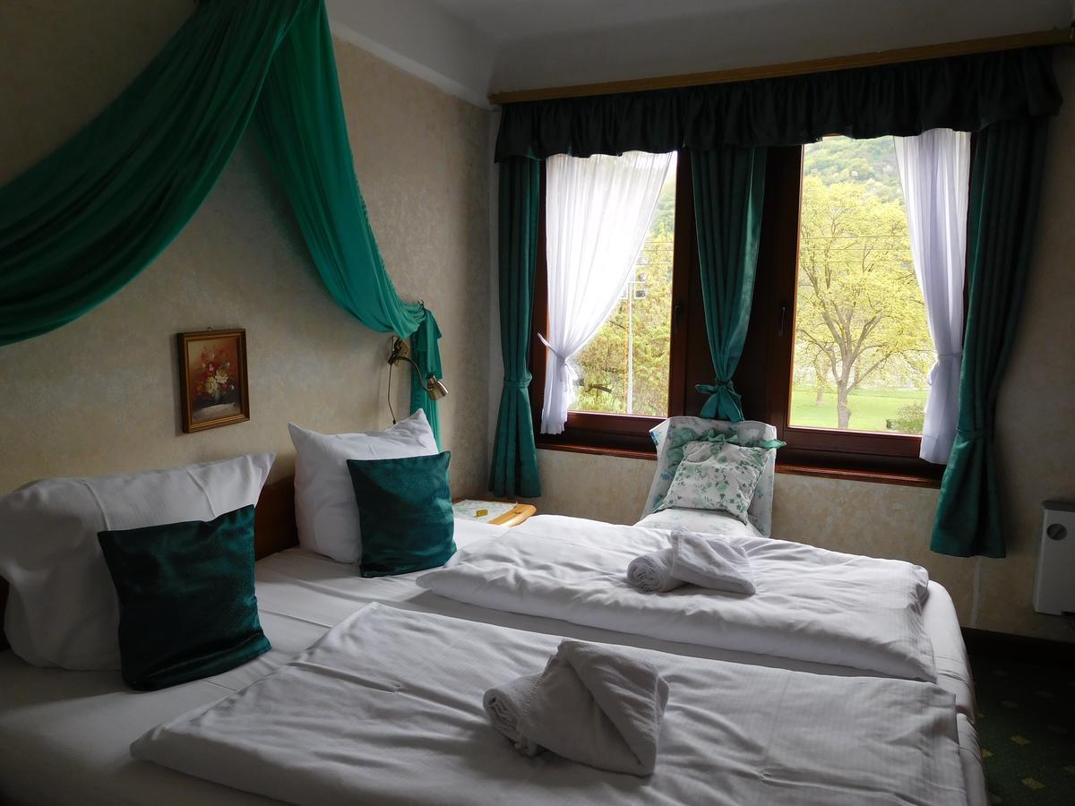 Hotel Kranenturm Bacharach Kültér fotó
