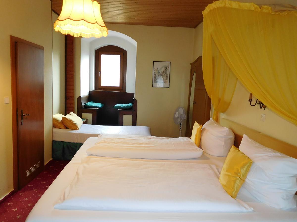 Hotel Kranenturm Bacharach Kültér fotó
