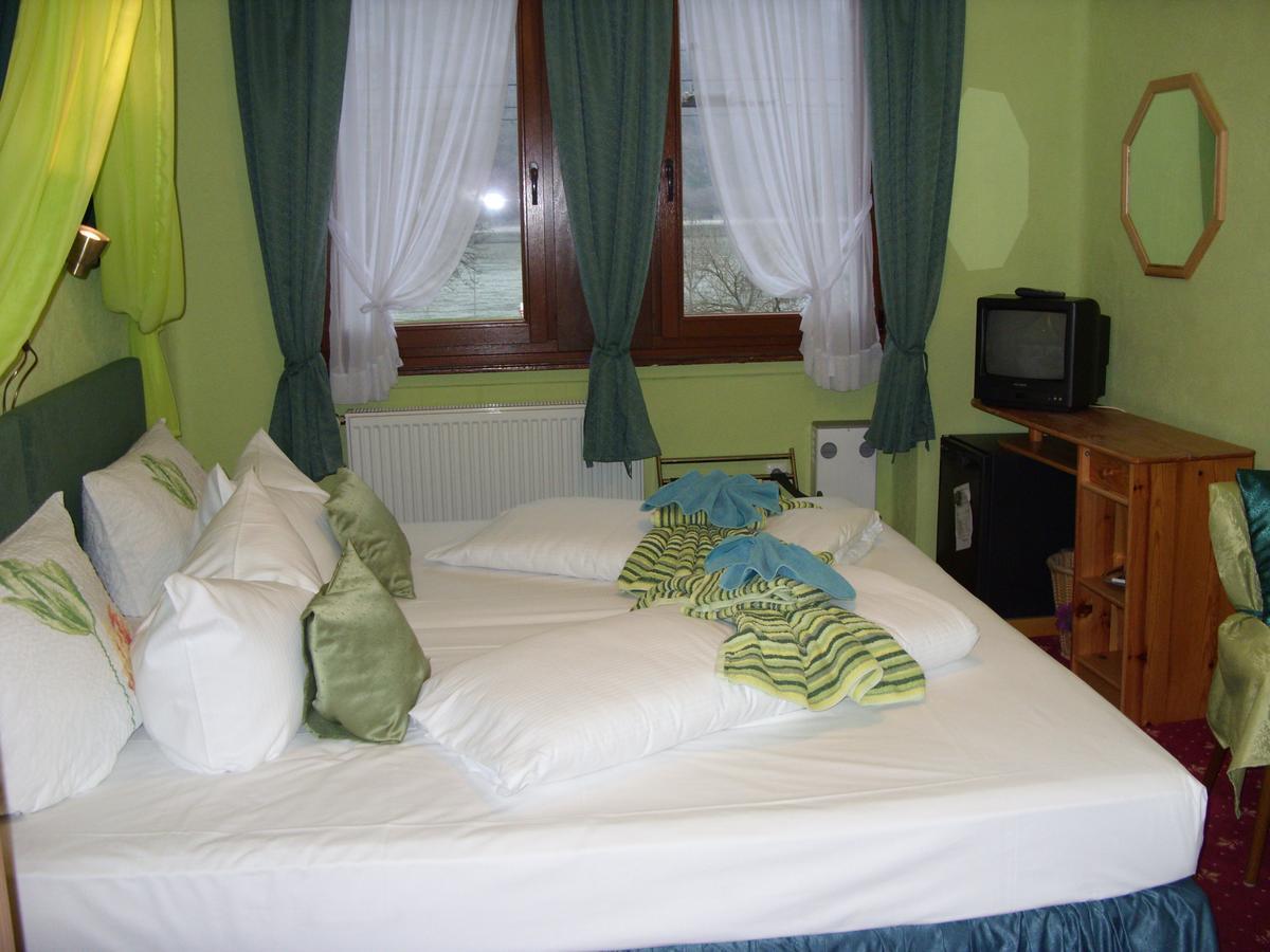 Hotel Kranenturm Bacharach Kültér fotó